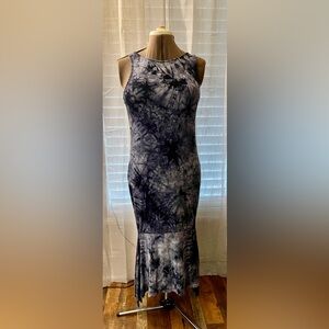 Sophia Vergara size large 12/14, navy blue light blue tie-dye
